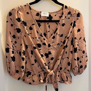 New Sienna Sky Floral Print Tan & Black Elastic Waist Blouse - SM | MED | LG
